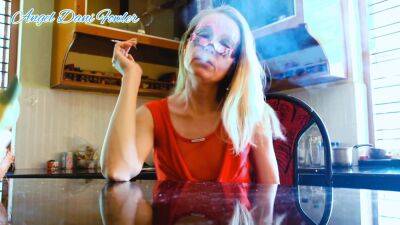 Hot Blonde Milf Love To Keep Smoking After Swallowing Warm Cum - hclips