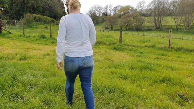 ⭐ Alice Pees Her Jeans Over And Over! Piss Compilation! - upornia - Britain