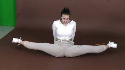 Best Turn On From A Sexy Gymnast Rima Soroka - upornia - Russia