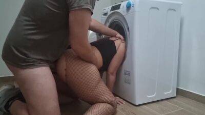 Caught in the washing machine - xxxfiles.com