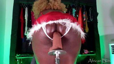 Ebony College Dropout Finds Job Riding And Twerking On Huge Dongs Online This Christmas - upornia