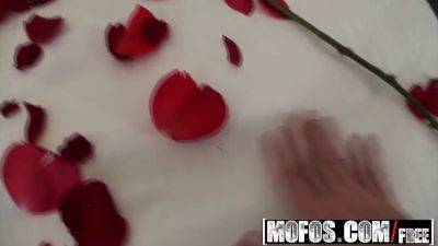 Jenna J.Ross - Jenn's Valentine's Anal Surprise: Mofos goes wild with Jenn's blowjob skills in HD - sexu.com