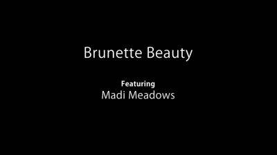 Madi - Madi Meadows - Beautiful Brunette Private Show - hotmovs.com