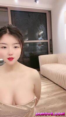 High-value short-haired slender girl licking tits, blowjob and hardcore - txxx.com - China
