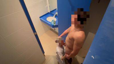 I Surprise The Cleaning Lady At The Gym Giving Me A Handjob In The Bathroom And She Helps Me Finish Cumming With A Blowjob - upornia - Spain