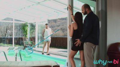 Katy Rose And Jeffrey Lloyd In Invites The Poolboy Jeffrey To Run His Hands Over Her Body & Her Husbands - hotmovs.com