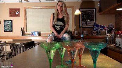 Nikki - Nikki Beer Pong Video - hotmovs.com