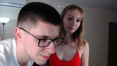 Webcam blonde babe fucks and sucks her boyfriend off - drtuber
