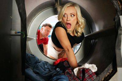 Blonde stuck in laundrymachine and will do anything for help - txxx.com