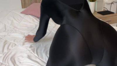 Spandex Masturbation With Black Dildo - hotmovs.com